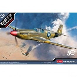 Avión USAAF P-51 North Africa  Escala: 1/48
