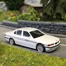 BMW Alpina B12 5.7 E38 Blanco 1/87