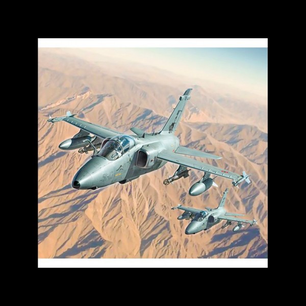 AVIÓN AMX GHIBLI 1:72