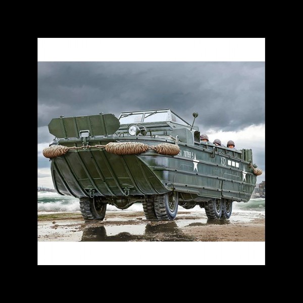 VEHÍCULO MILITAR DUKW 1:35
