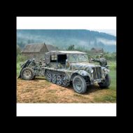 VEHÍCULO MILITAR DEMAG D7 WITH 7,5 CM LEIG 18 1:35