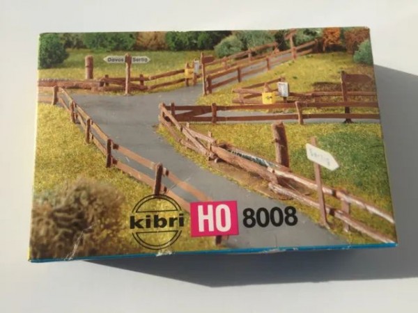 Carteles y vallas de madera