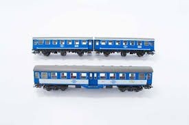 Set de tres coches de viajeros 1/87