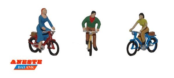Gente en bici 1/87