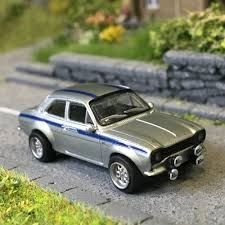 ford escorts rs 1800 plateado 1/87