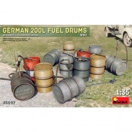 Accesorios German 200L Fuel Drums Set WW2. Escala: 1/35