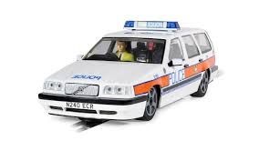 VOLVO 850 ESTATE POLICE 1/32